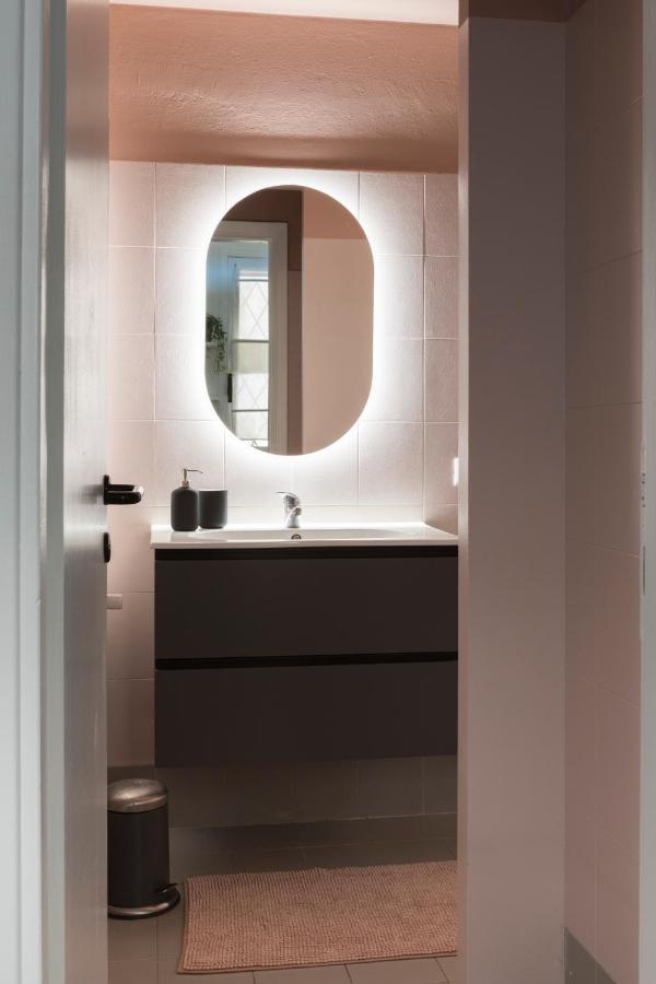 Xenia Apartments - Moderno Appartamento In Fondazione Prada Milano Eksteriør bilde